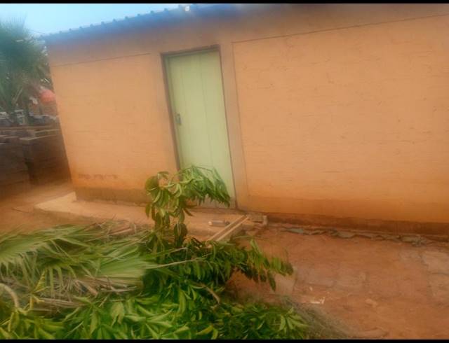 2 BEDROOM HOUSE FOR SALE IN SOSHANGUVE SOUTH